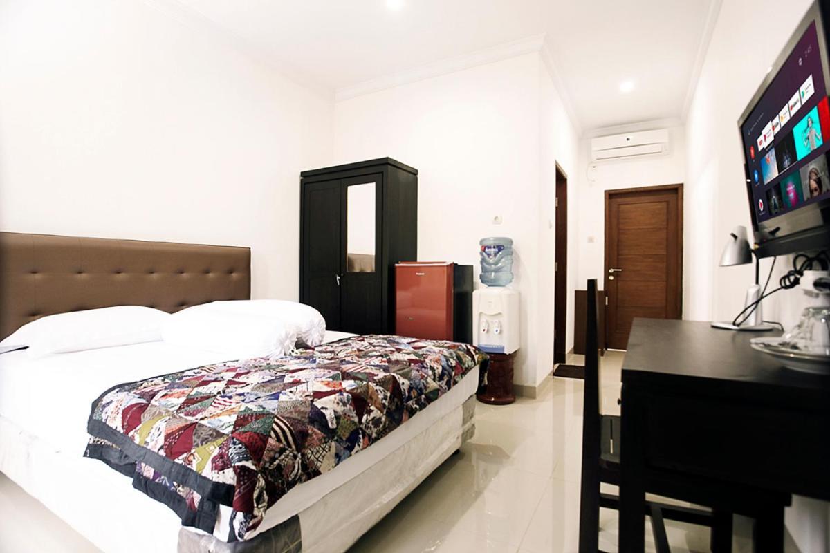 Andelis Homestay Джокьякарта Экстерьер фото
