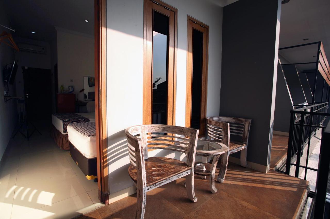 Andelis Homestay Джокьякарта Экстерьер фото