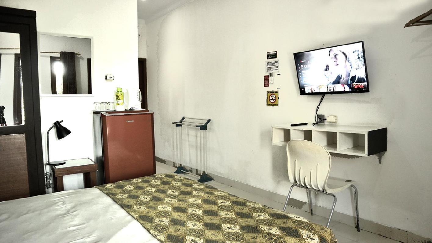 Andelis Homestay Джокьякарта Экстерьер фото