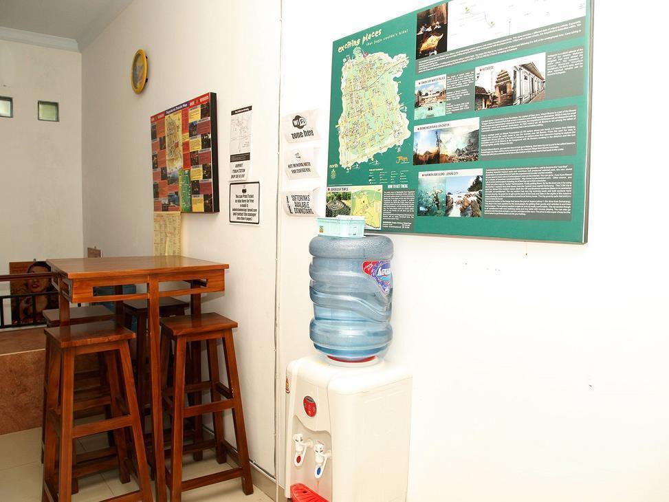 Andelis Homestay Джокьякарта Экстерьер фото